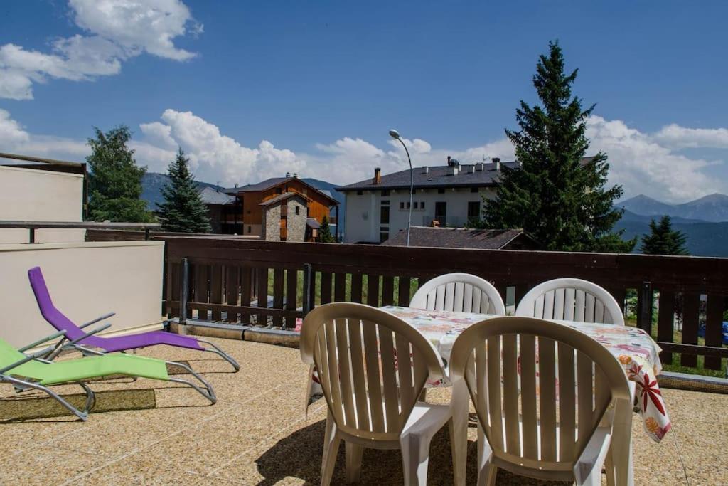 T2 Cabine Avec Terrasse Plein Sud 30M2 Aux Angles Extérieur photo